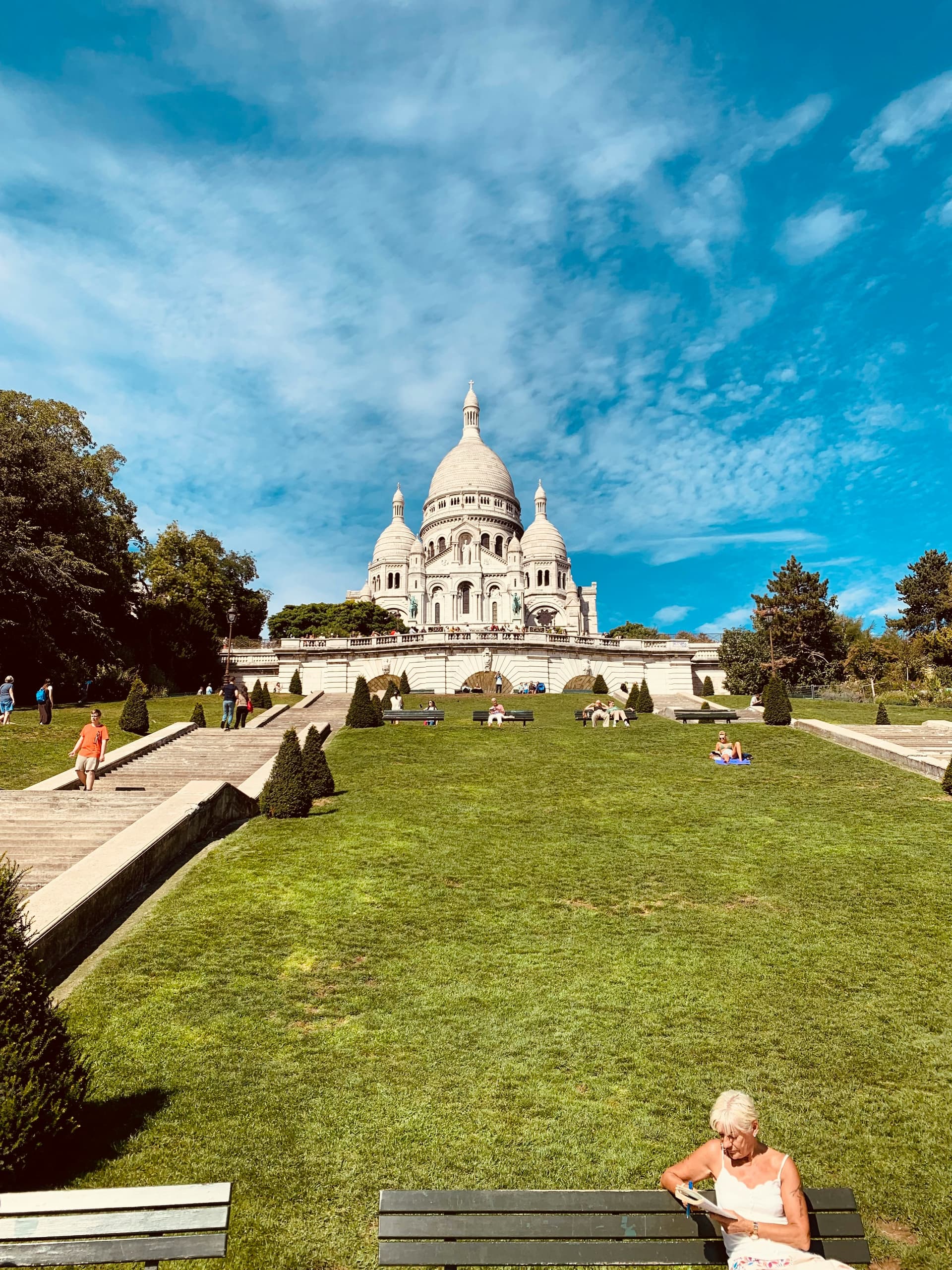 Paris: Montmartre Walking Tour with Wine, Cheese and Charcuterie Tasting 1