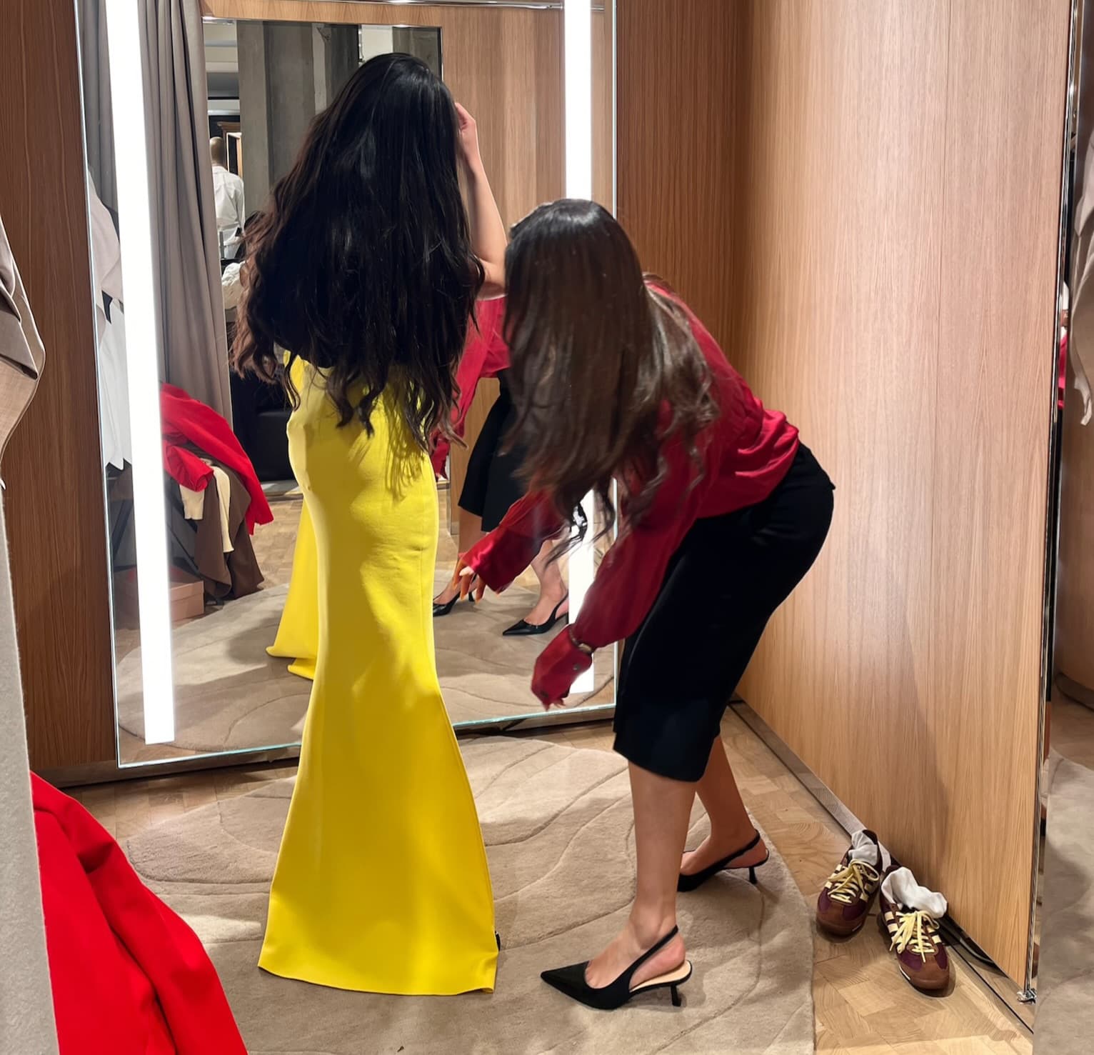 Private Personal Shopping experience in Paris with Hotel pickup/drop off 2