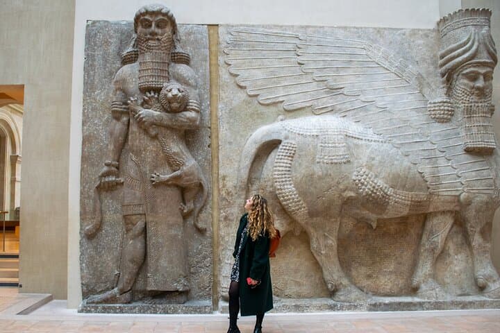 Private Louvre Evening Tour – Experience highlights & fewer crowds 5