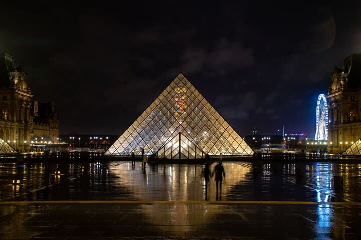Private Louvre Evening Tour – Experience highlights & fewer crowds 2