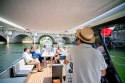 2-12 pax Private Boat Tour in Paris with Rosé and Macarons