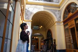 Private Paris Fashion and Shopping Experience Option with Car
