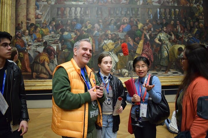 Paris : Louvre Museum Guided Tour with Pre-Booked Tickets 1