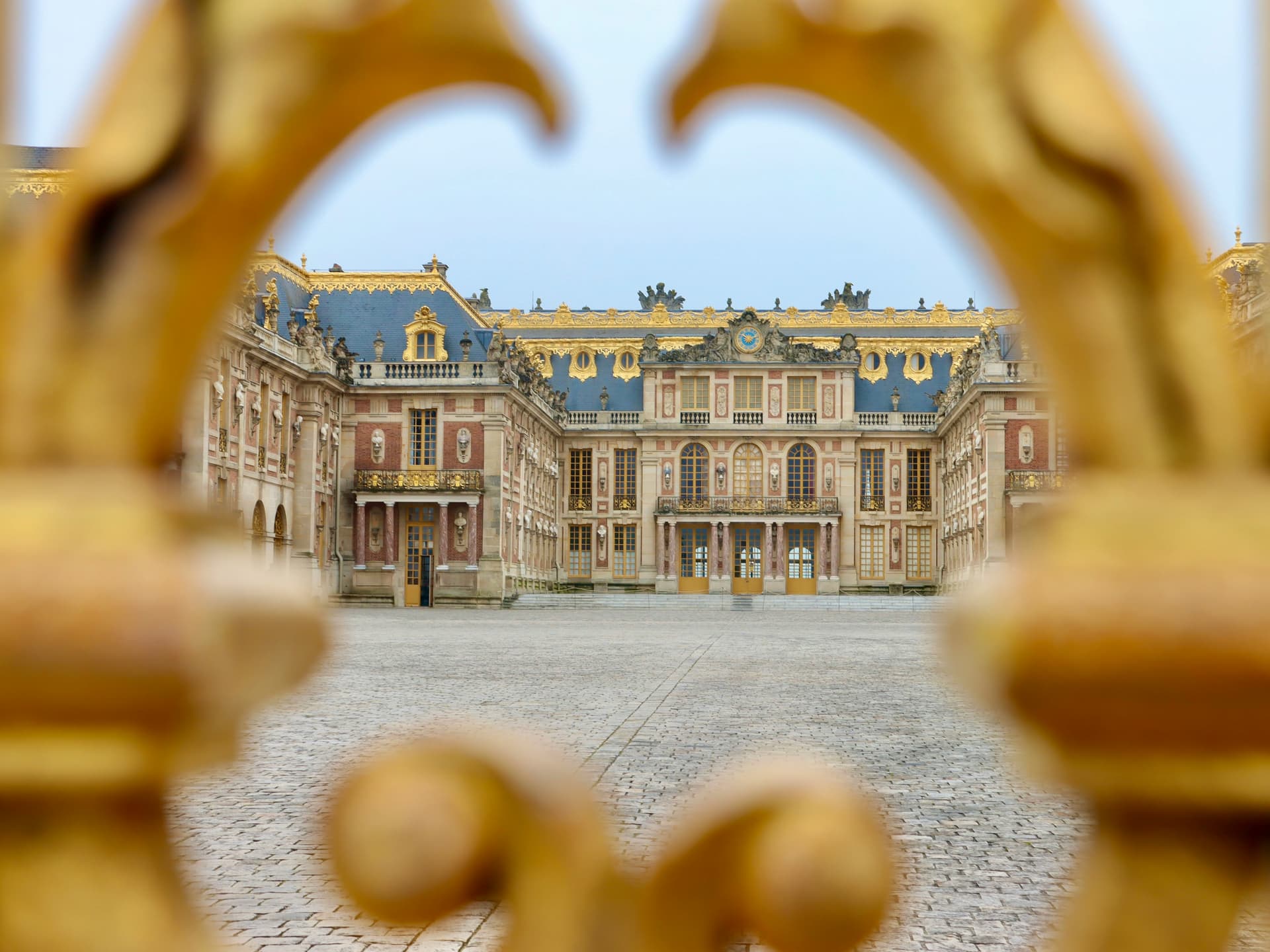 Versailles : Skip-the-Line Palace & Gardens Semi-Private Tour 9