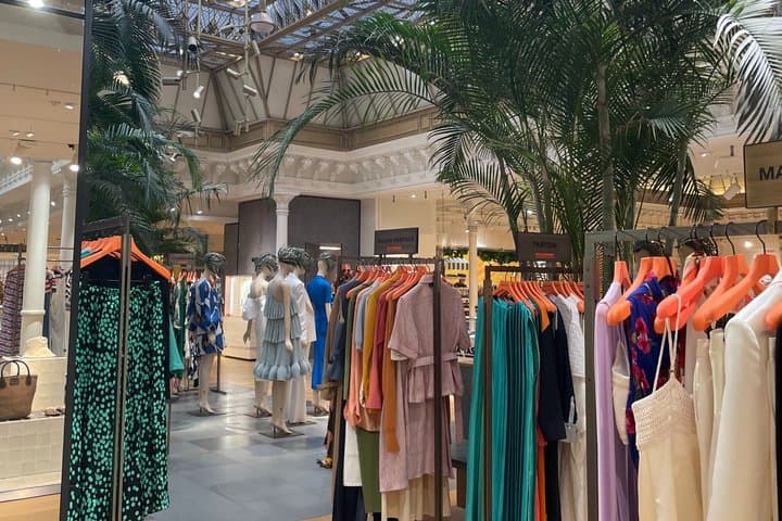 Private Paris Fashion and Shopping Experience Option with Car 10