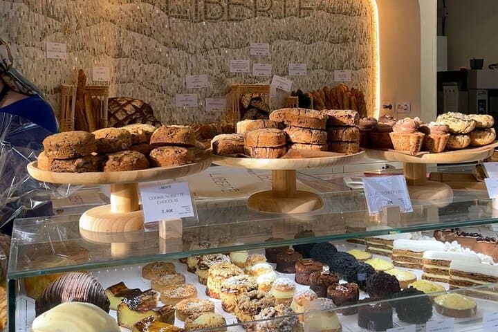 Paris: Pastry Food Tour of French Sweet and Desserts 3