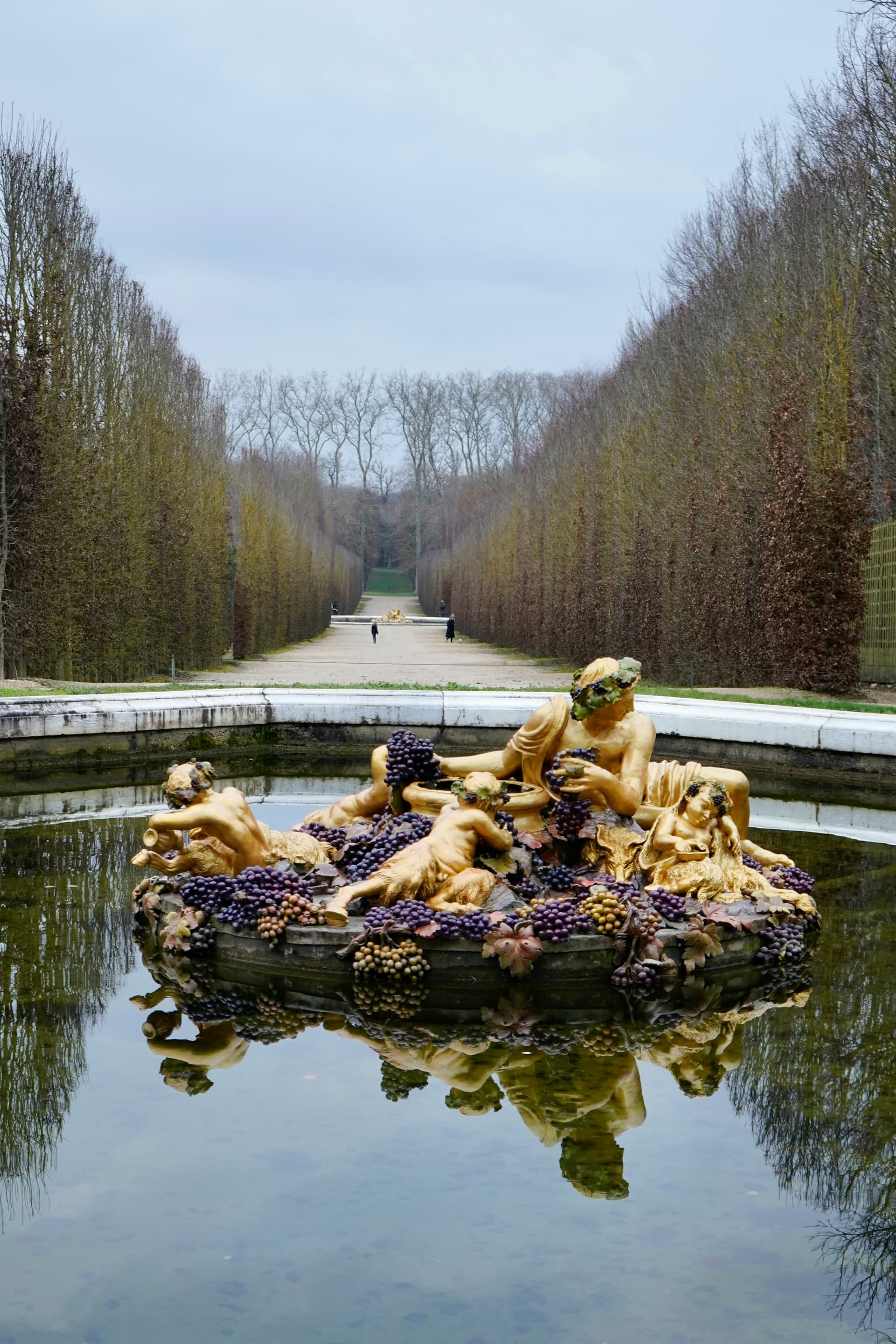 Versailles : Skip-the-Line Palace & Gardens Semi-Private Tour 10