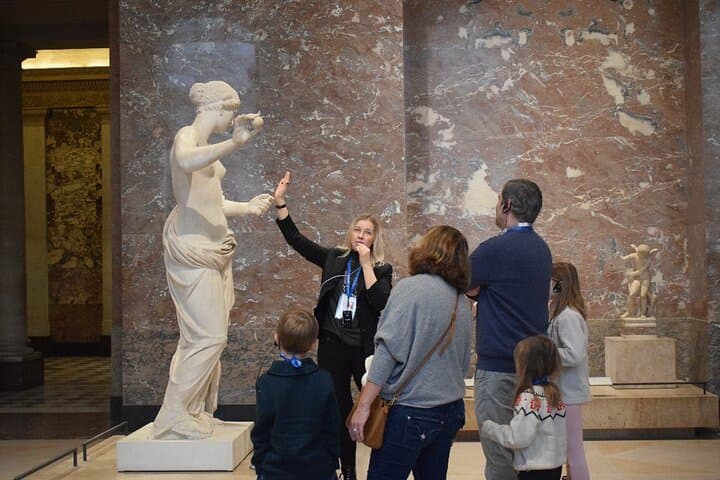 Paris : Louvre Museum Guided Tour with Pre-Booked Tickets 6