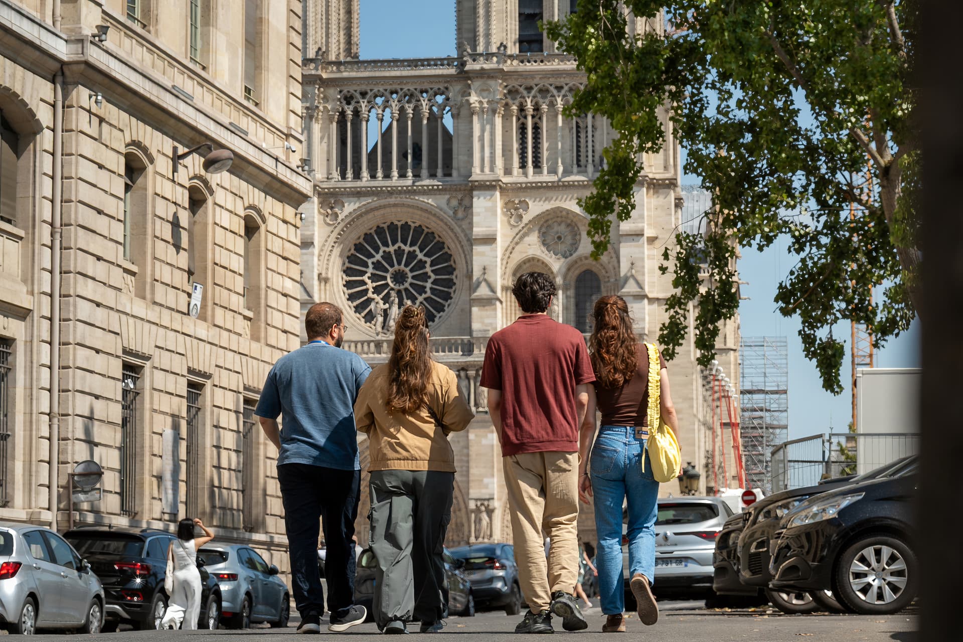 Notre Dame Paris Cathedral Guided Tour (Exterior Only) 8