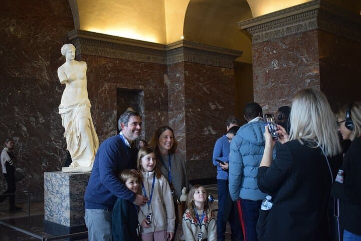 Paris : Louvre Museum Guided Tour with Pre-Booked Tickets 2
