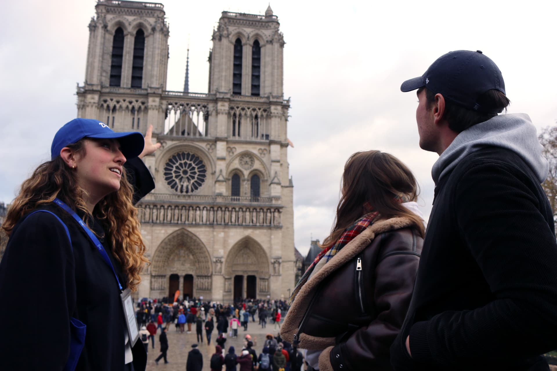 Notre Dame Paris Cathedral Guided Tour (Exterior Only) 9