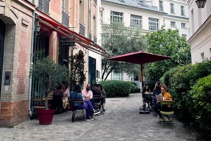 Saint Germain Walking Tour with a Local Parisian 16