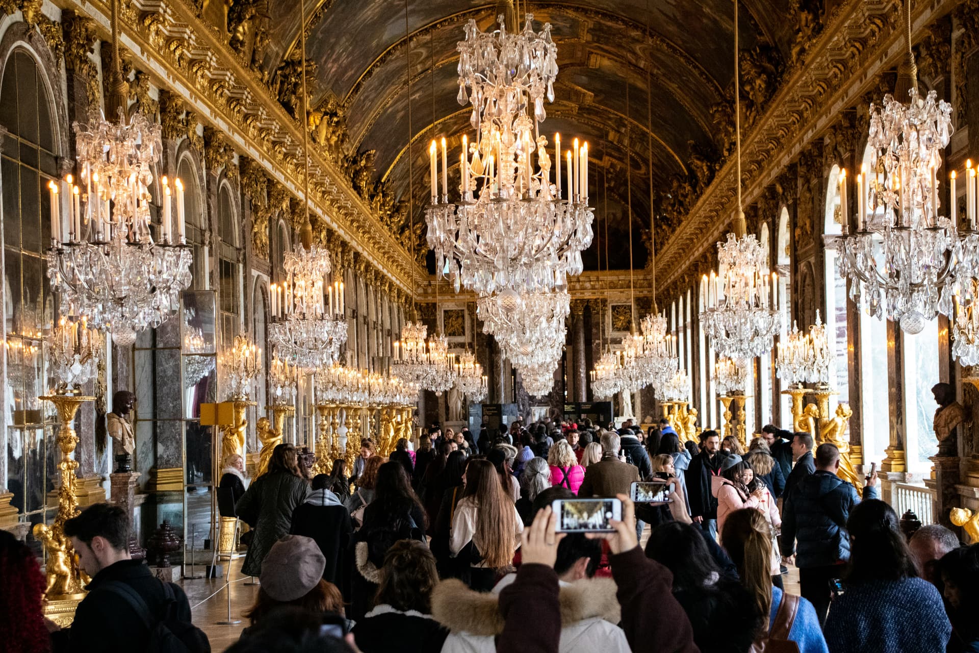 Versailles : Skip-the-Line Palace & Gardens Semi-Private Tour 5