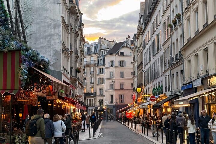 Saint Germain Walking Tour with a Local Parisian 9
