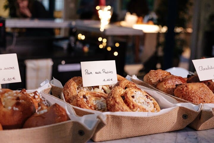 Paris: Pastry Food Tour of French Sweet and Desserts 10