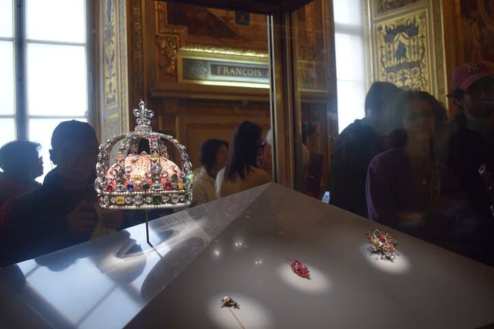 Paris : Louvre Museum Guided Tour with Pre-Booked Tickets 5