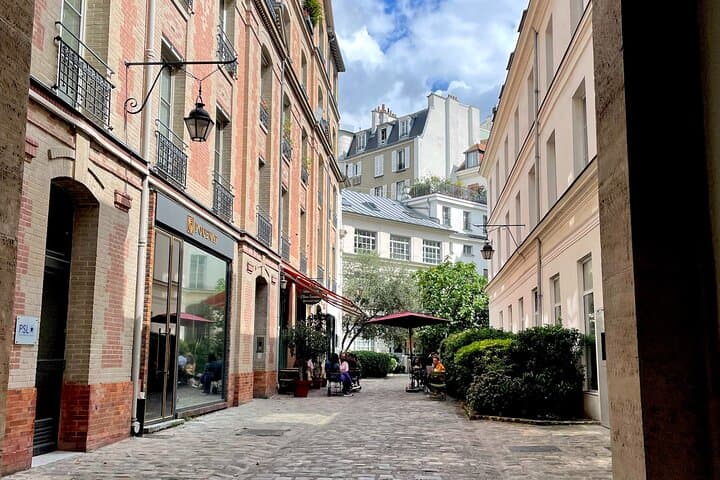 Saint Germain Walking Tour with a Local Parisian 7