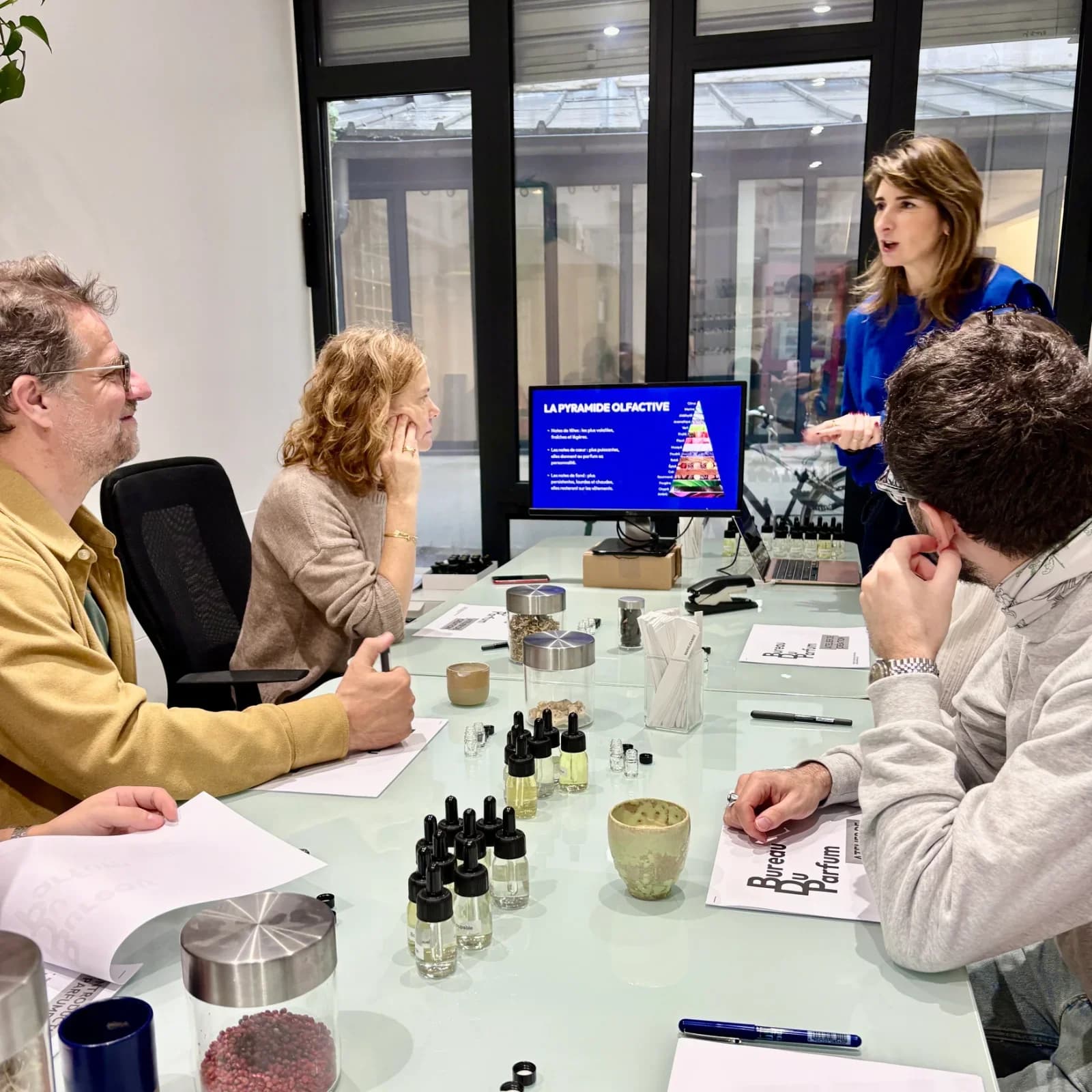 Create your own perfume in Paris 1